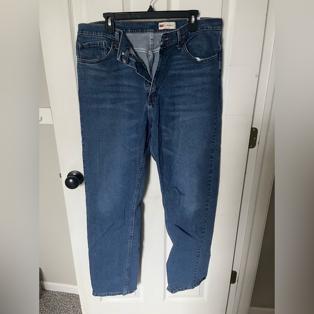 Men’s Wrangler Relaxed Fit Blue Jeans